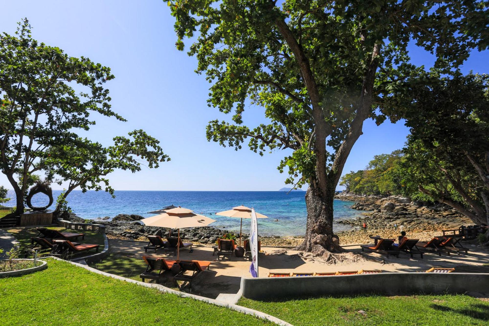 Ban Raya Resort And Spa Koh Racha Yai Bagian luar foto