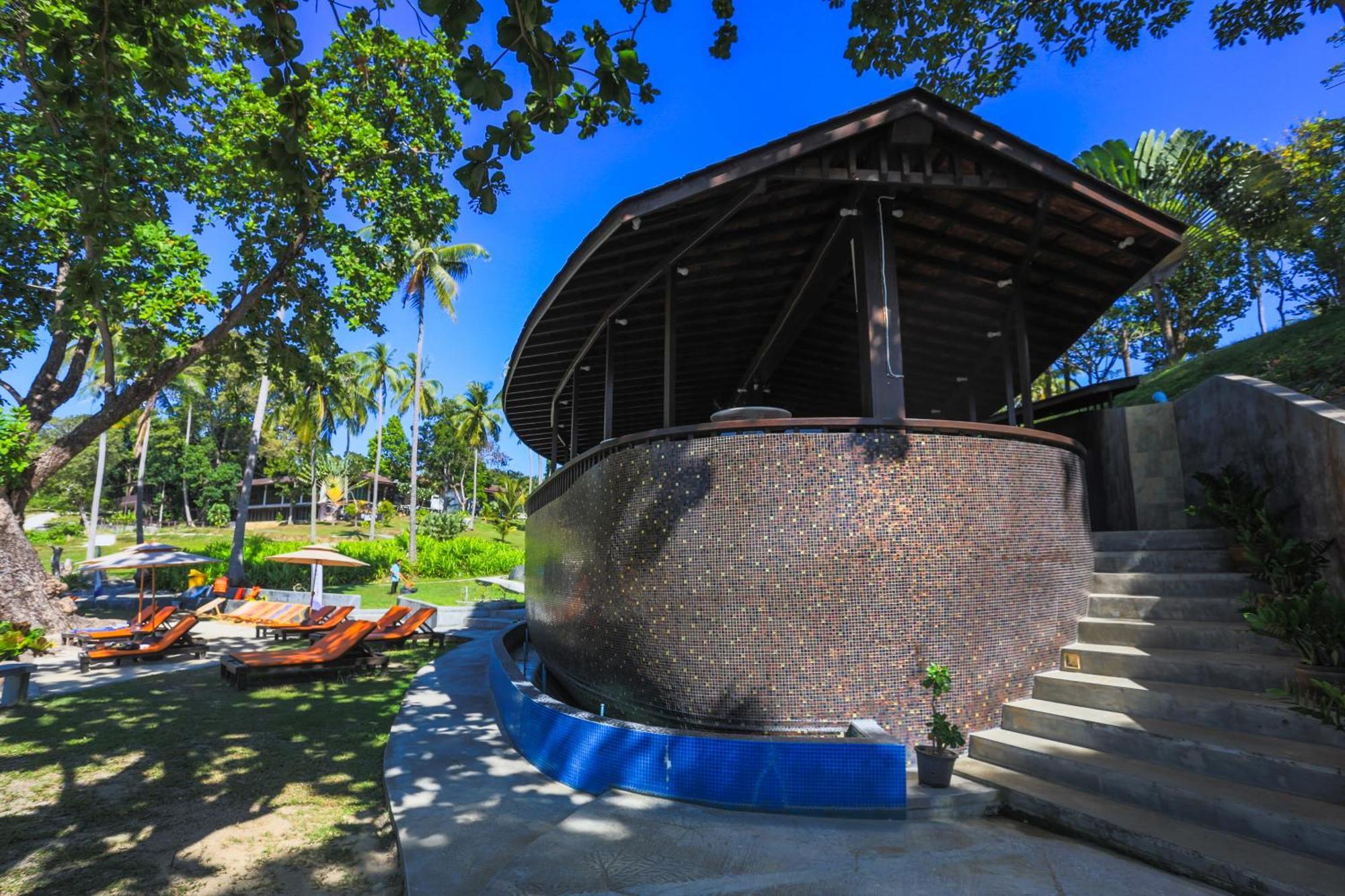 Ban Raya Resort And Spa Koh Racha Yai Bagian luar foto
