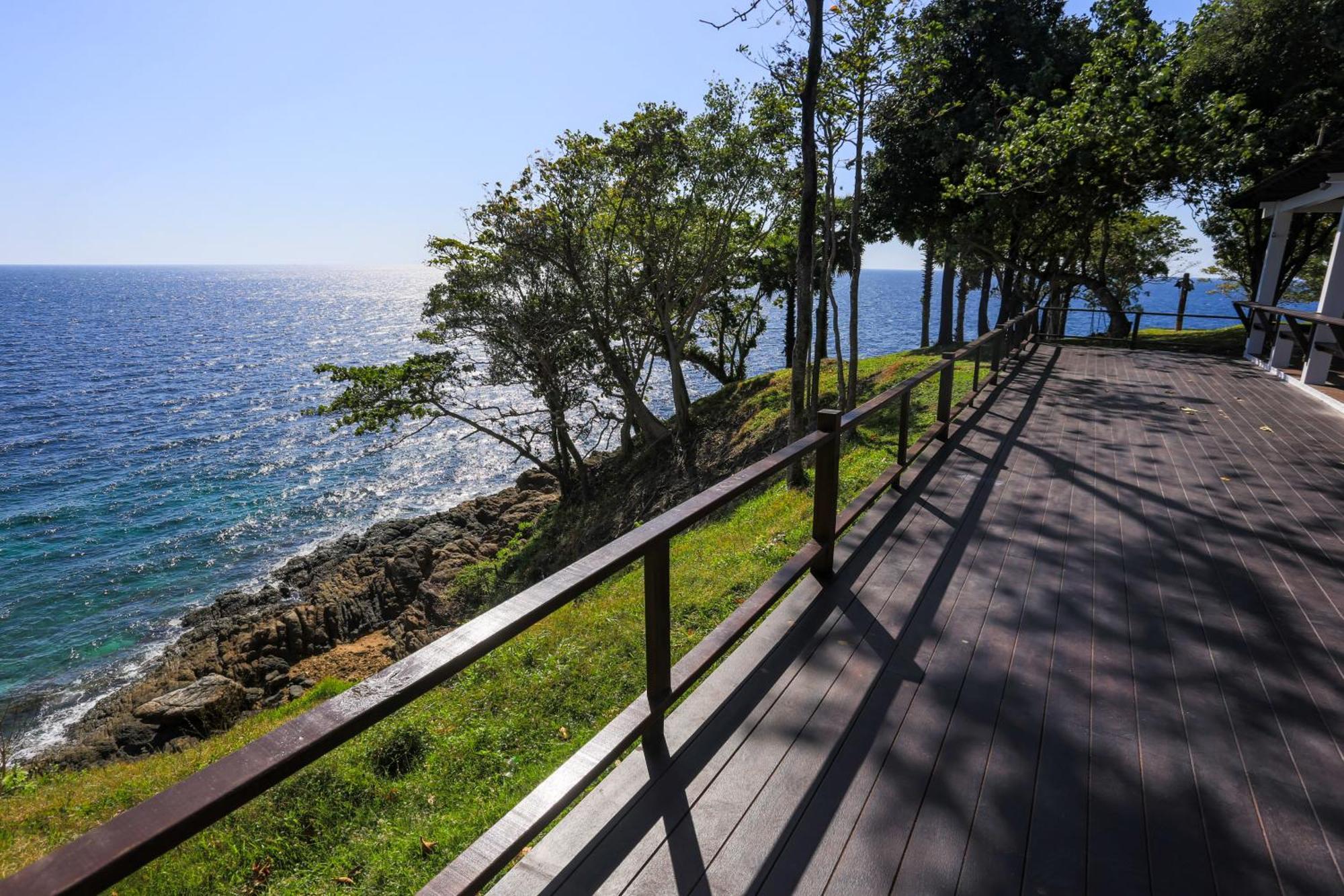 Ban Raya Resort And Spa Koh Racha Yai Bagian luar foto