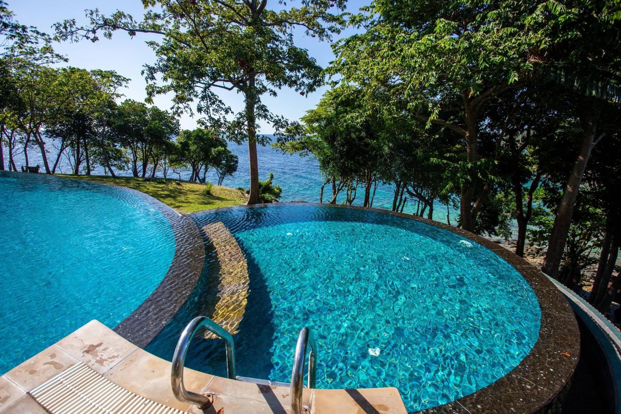 Ban Raya Resort And Spa Koh Racha Yai Bagian luar foto
