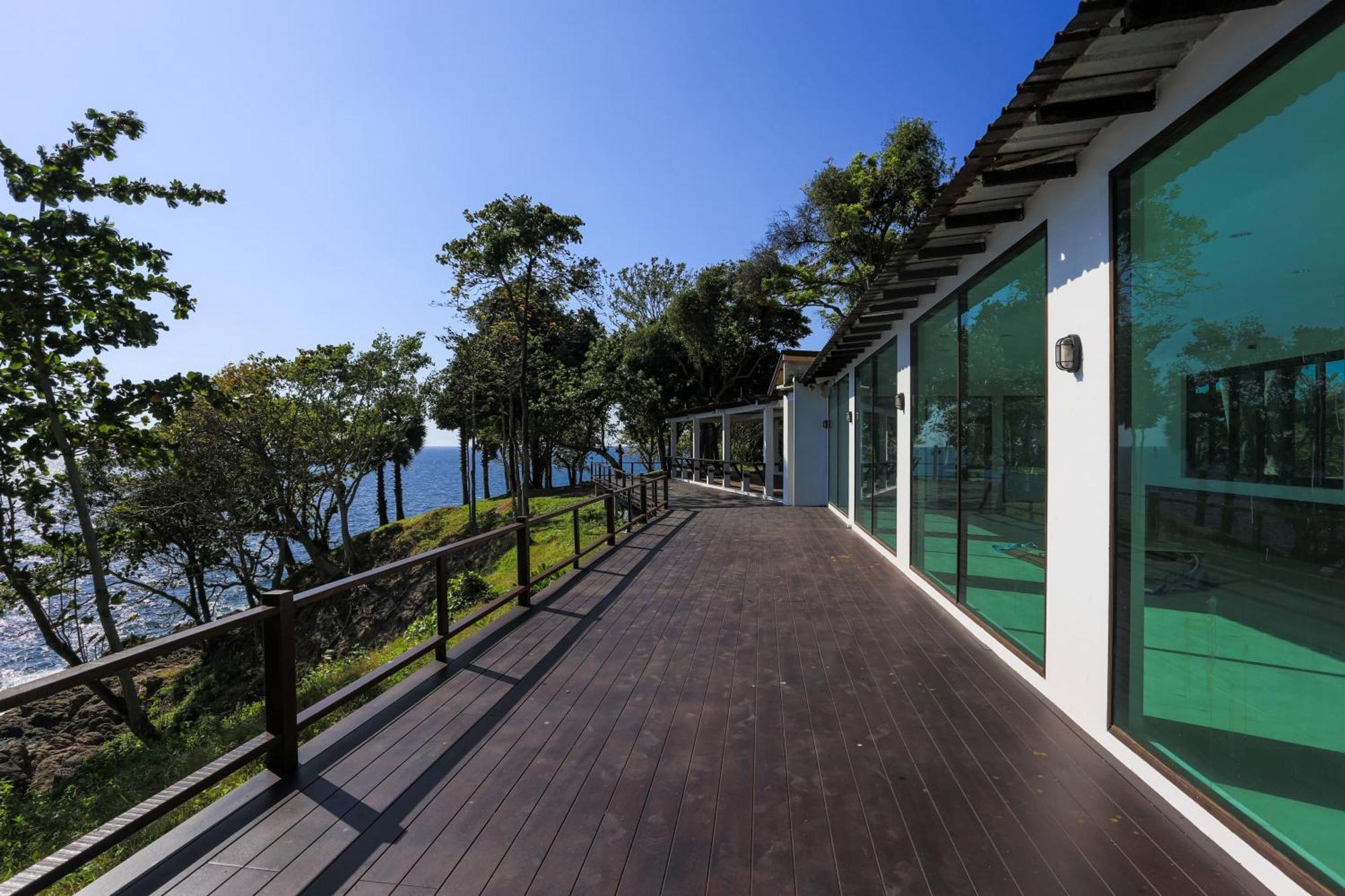 Ban Raya Resort And Spa Koh Racha Yai Bagian luar foto