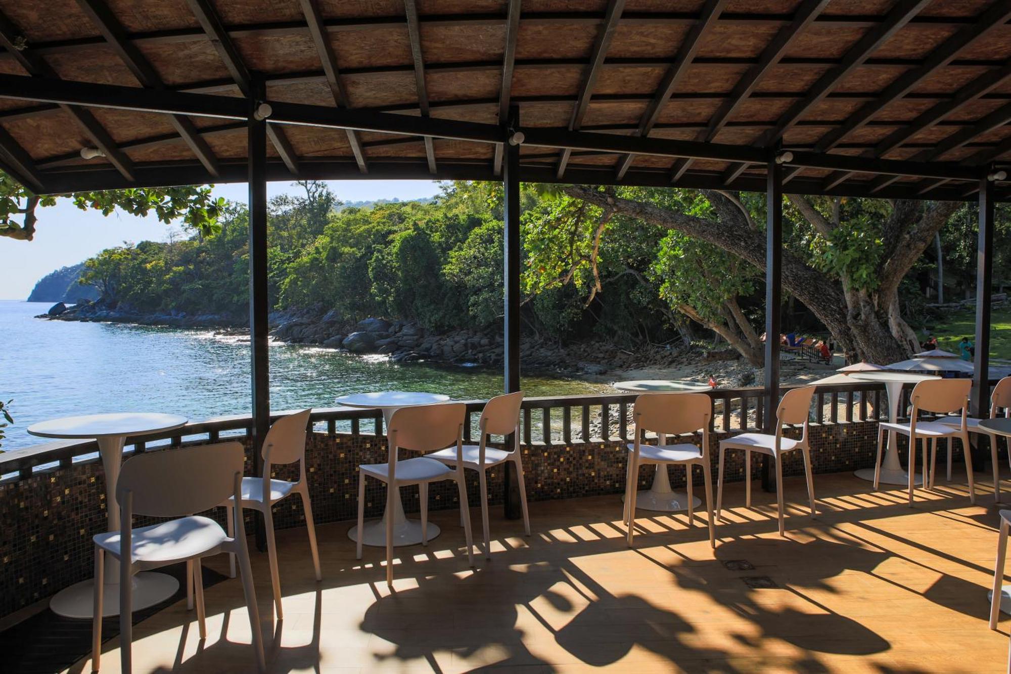 Ban Raya Resort And Spa Koh Racha Yai Bagian luar foto
