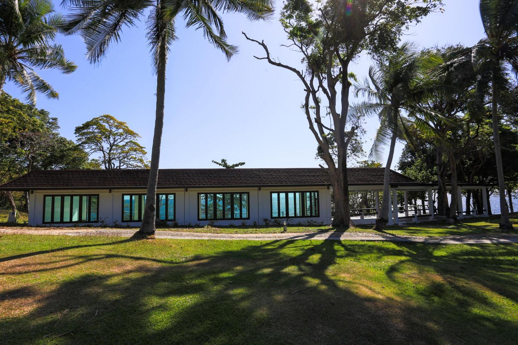 Ban Raya Resort And Spa Koh Racha Yai Bagian luar foto