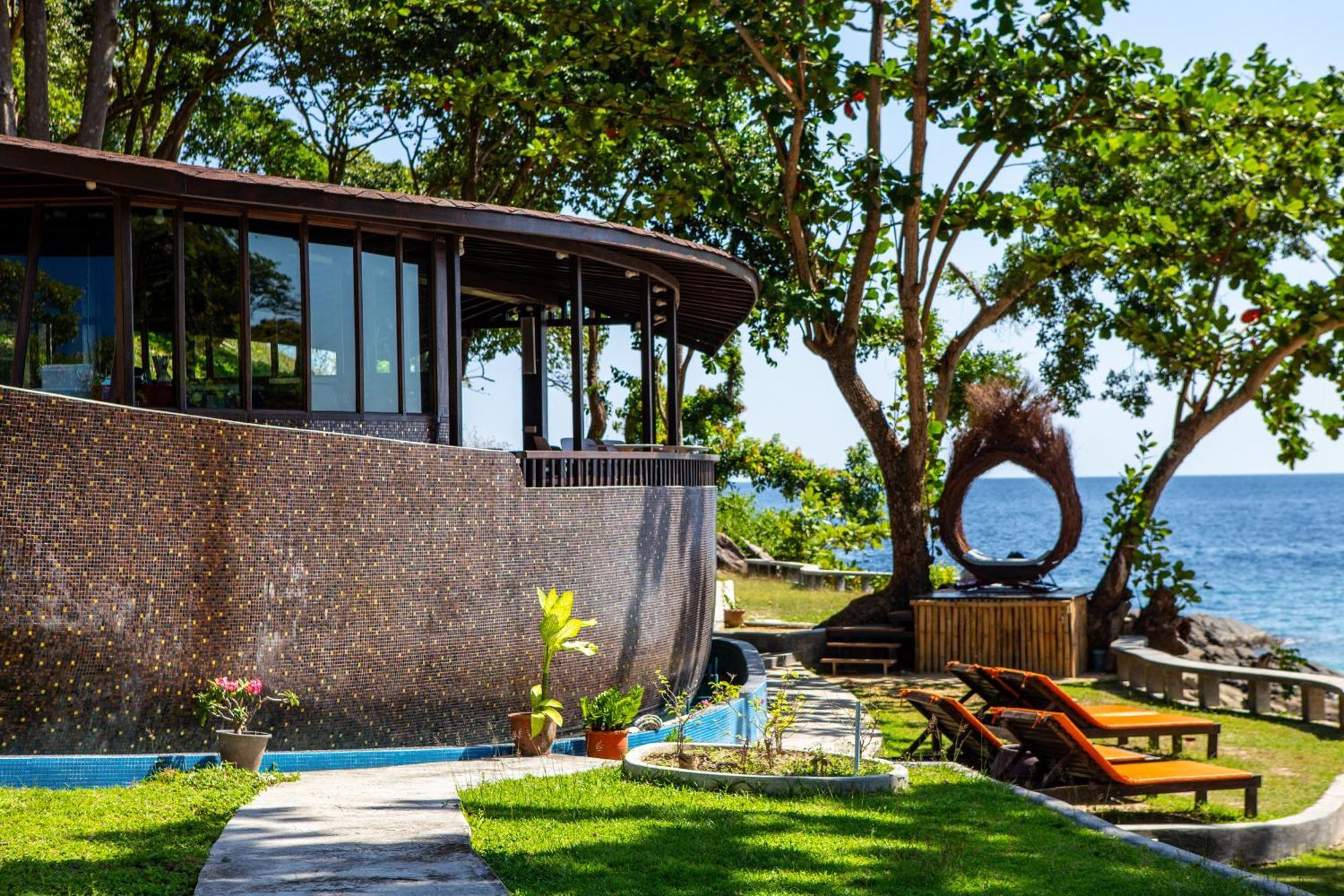 Ban Raya Resort And Spa Koh Racha Yai Bagian luar foto