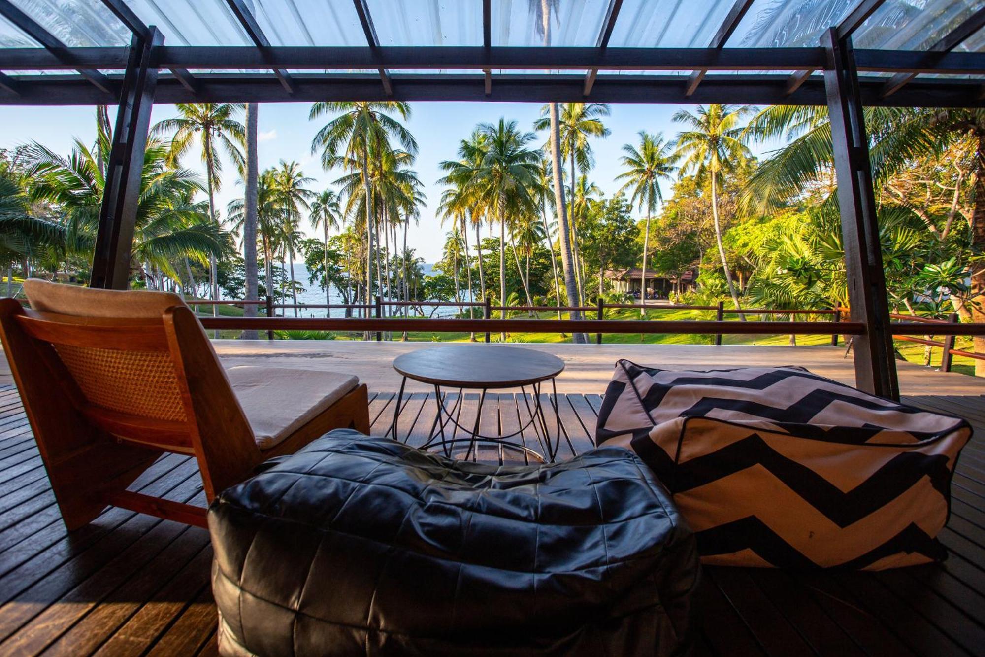 Ban Raya Resort And Spa Koh Racha Yai Bagian luar foto