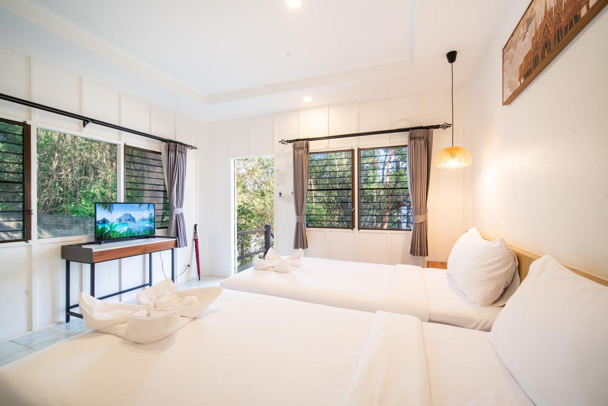 Ban Raya Resort And Spa Koh Racha Yai Bagian luar foto