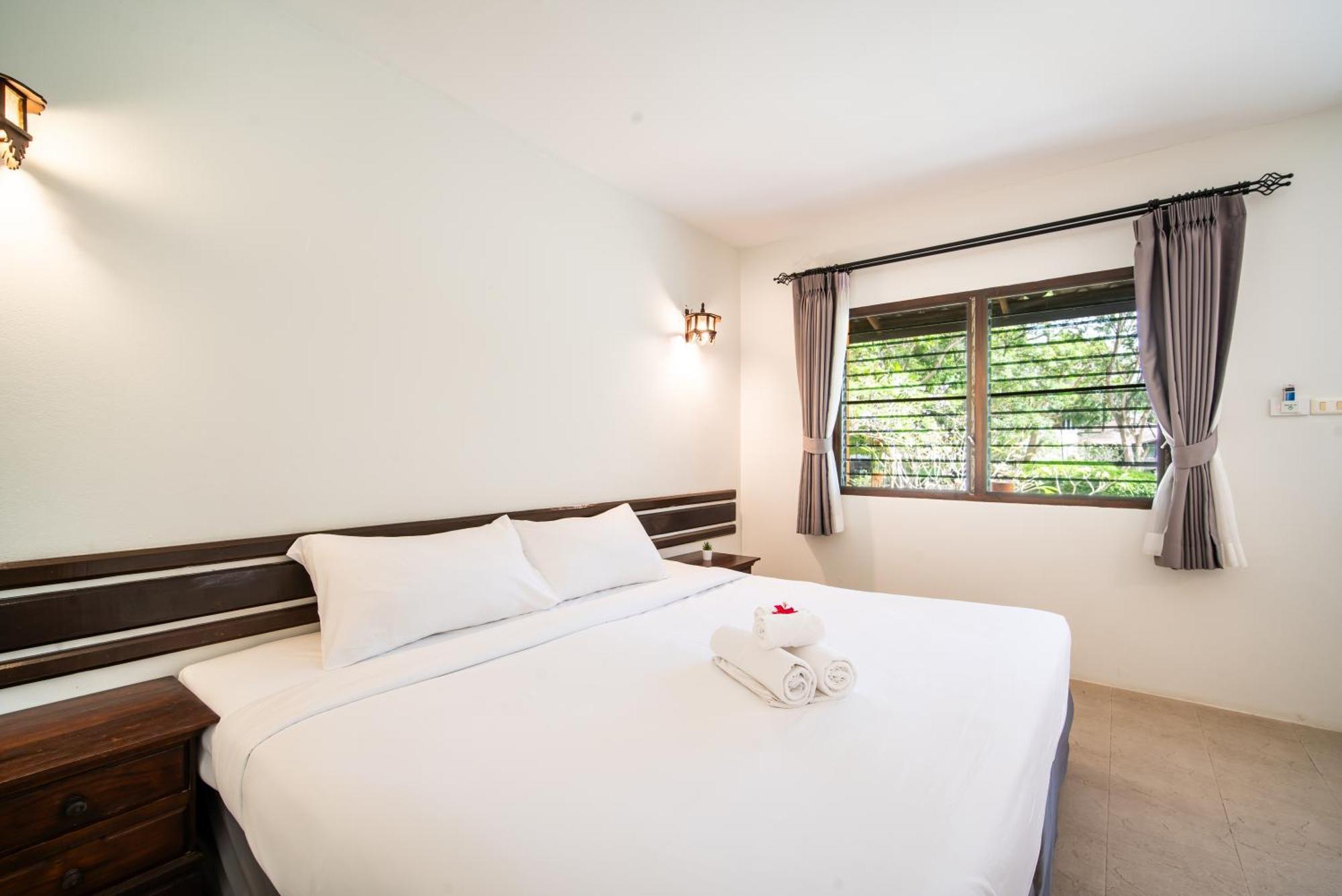 Ban Raya Resort And Spa Koh Racha Yai Bagian luar foto