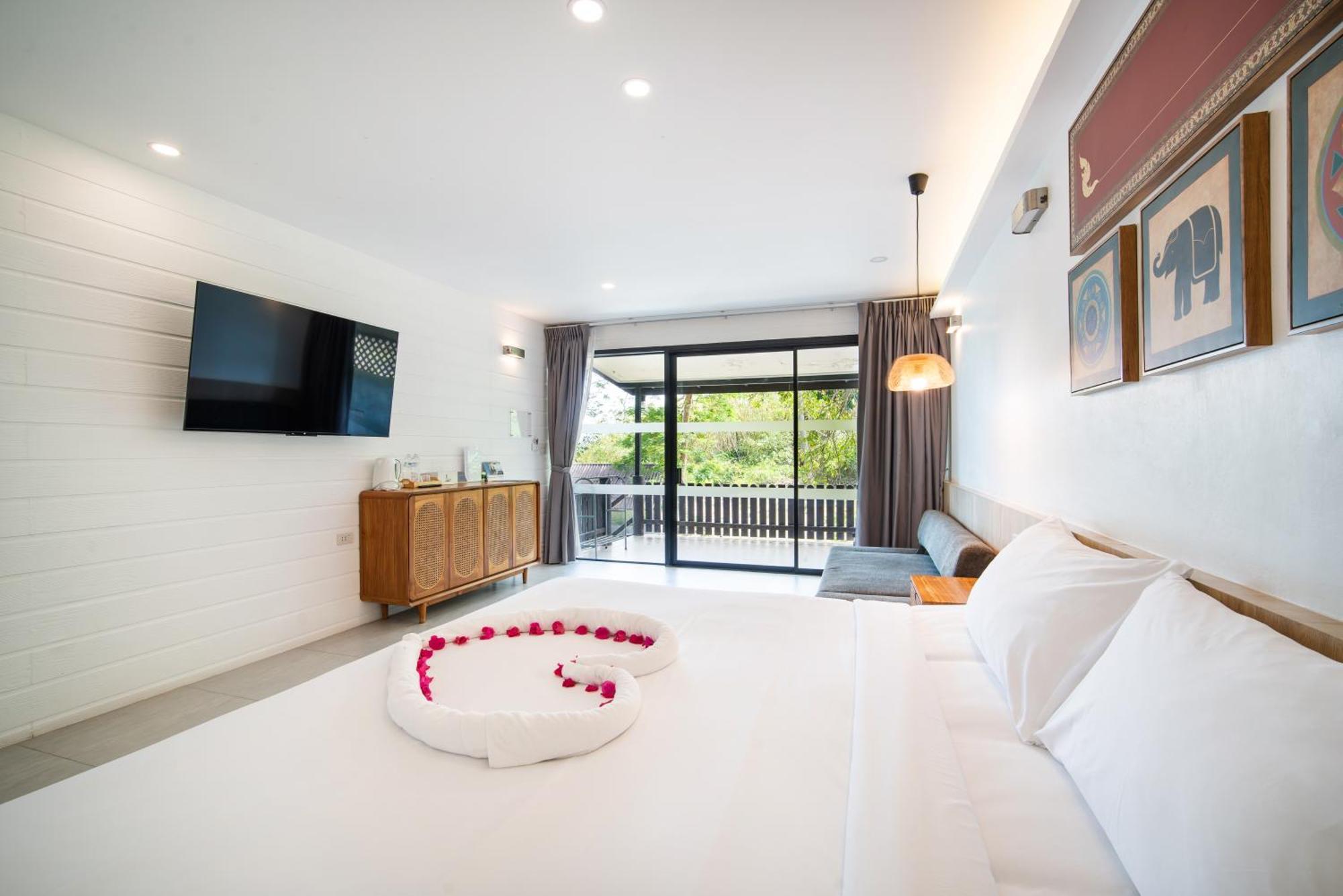 Ban Raya Resort And Spa Koh Racha Yai Bagian luar foto