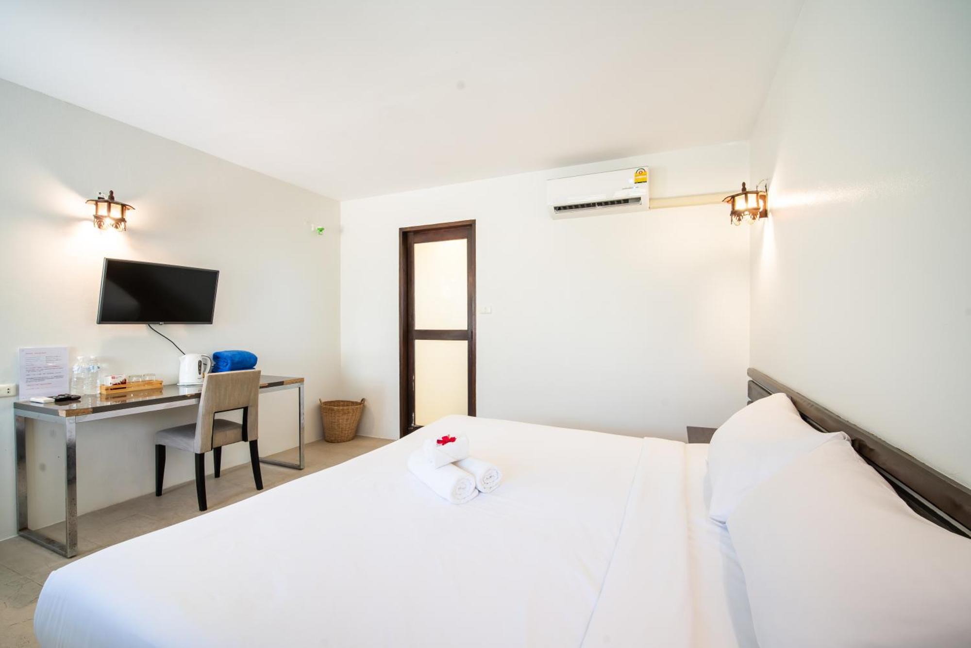 Ban Raya Resort And Spa Koh Racha Yai Bagian luar foto